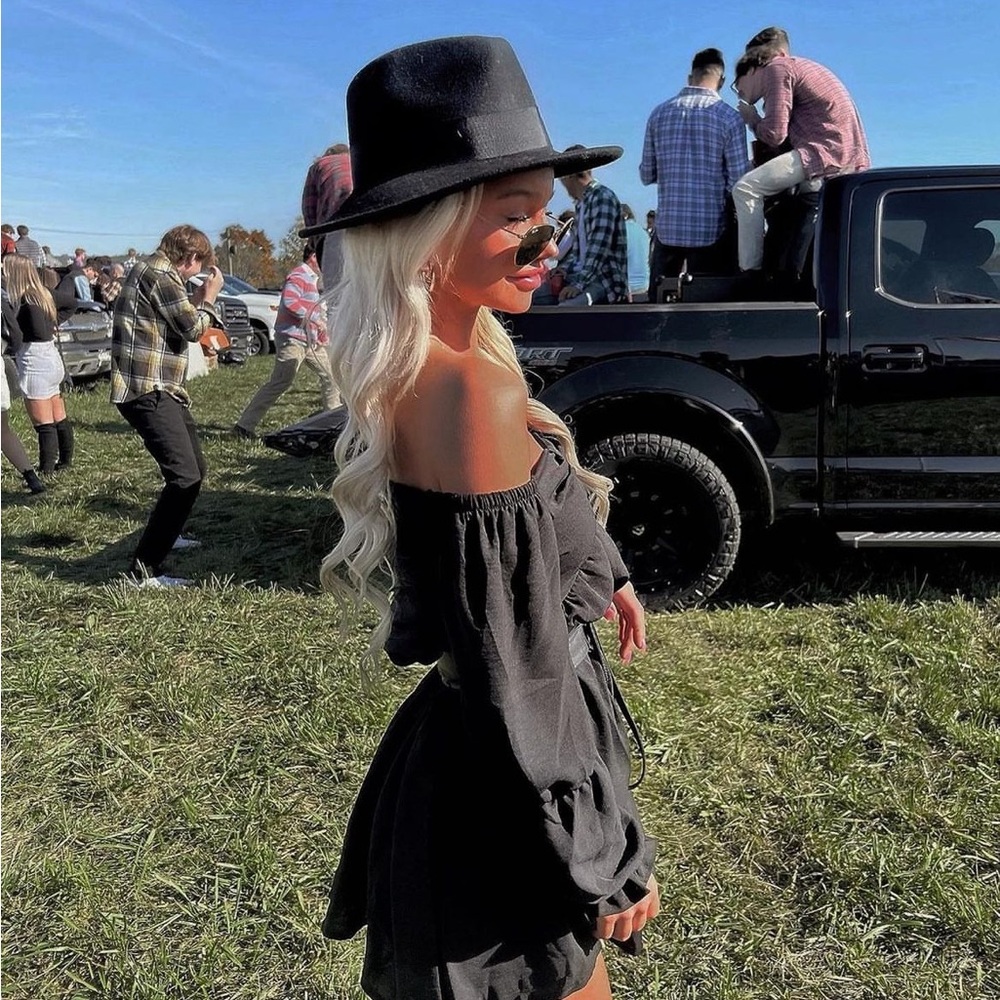 Black dress size: small